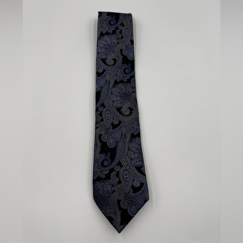 Donald J. Trump Tie Paisley Signature Collection 100% Silk
